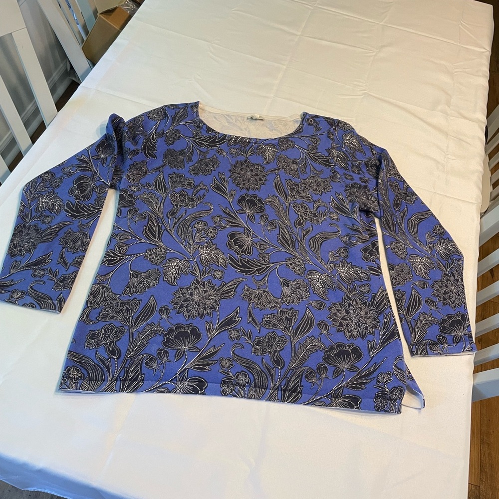 Talbots xl Floral Long Sleeve Top in Blue and Black cotton